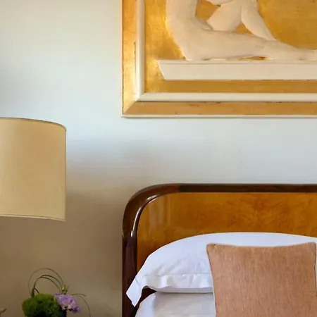 Private Penthouse On The Arno River Apartamento Florença