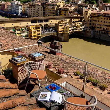 Apartamento Private Penthouse On The Arno River