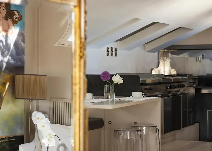 Private Penthouse On The Arno River *