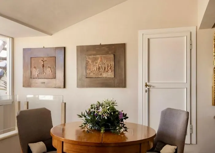 Apartament Private Penthouse On The Arno River Florencja