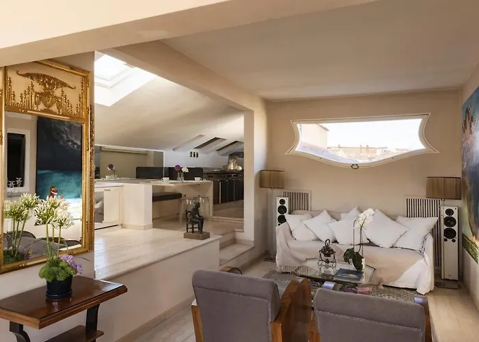 Private Penthouse On The Arno River Apartament *